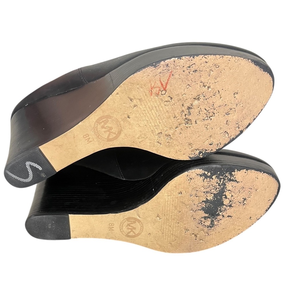 Michael Kors Clara Black Leather Wedge Ankle Boots Booties Gold Zipper Women's 8 - Picture 8 of 9